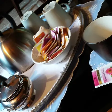 Oda ve Kahvaltı Costalta