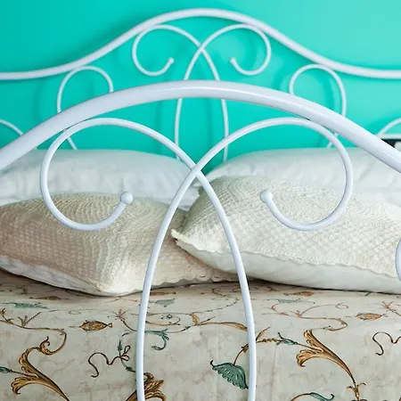 Costalta Bed & Breakfast 3*